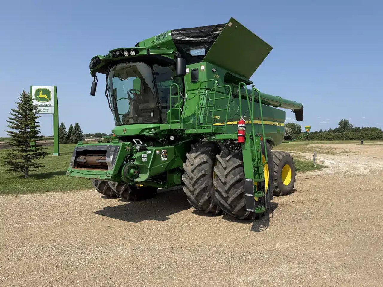 2022 John Deere S780 Batteuse