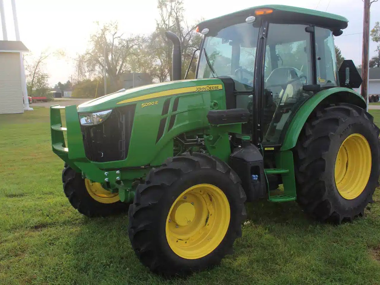 2024 John Deere 5090E Tracteur