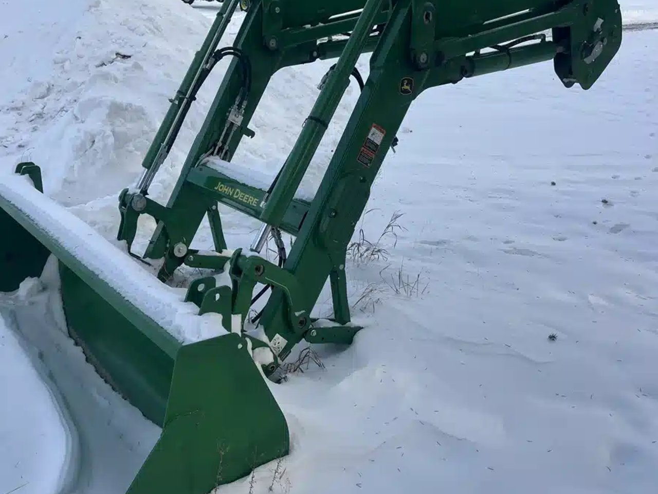 2022 John Deere 540R chargeur frontal