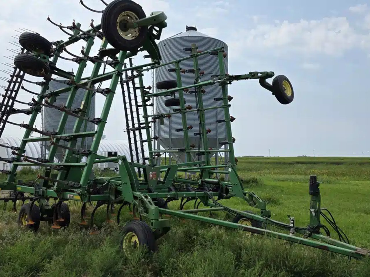 2003 John Deere 2200 Cultivateur