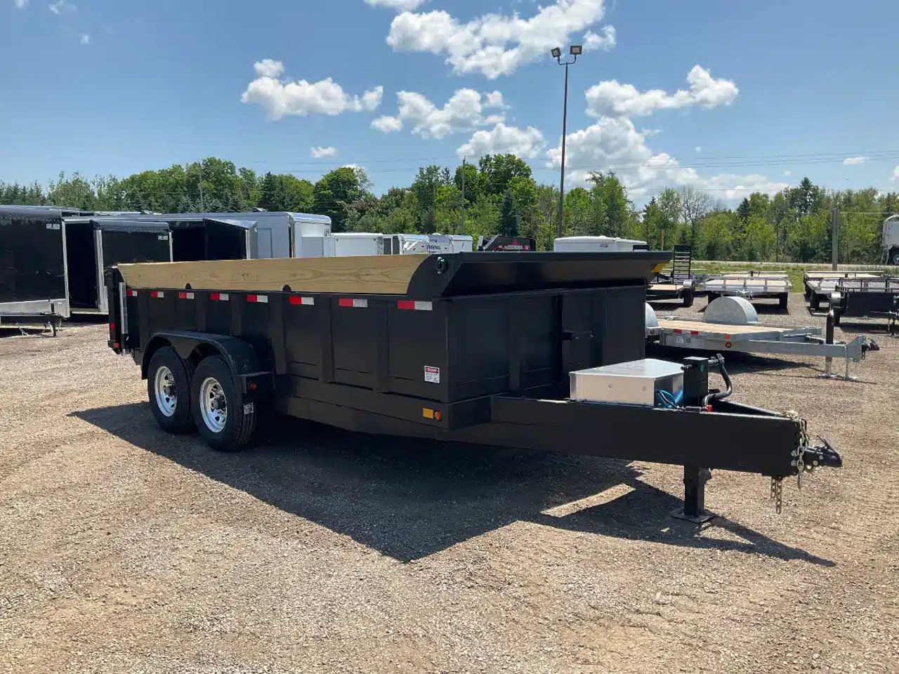 2026 Canada Trailers 83X16 7 TON Remorque - Benne