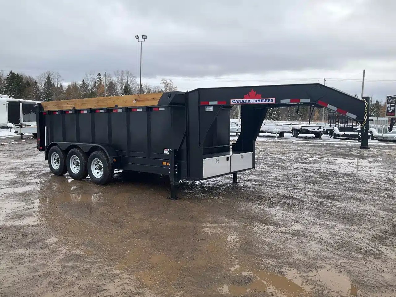 2027 Canada Trailers 83X16 10.5 TON GOOSENECK Remorque - Benne