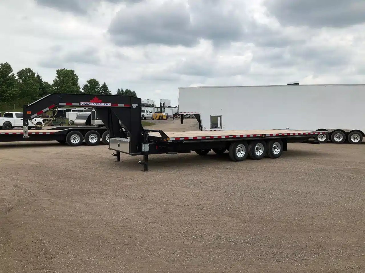 2027 Canada Trailers 8.5x26 10.5 Ton Gooseneck Hydraulic Remorque - Plateforme basculante