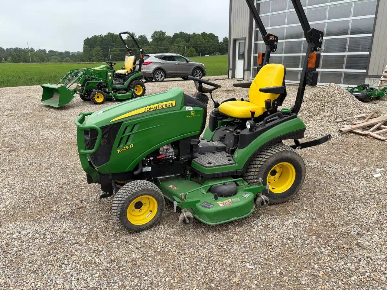 2021 John Deere 1025R Tracteur