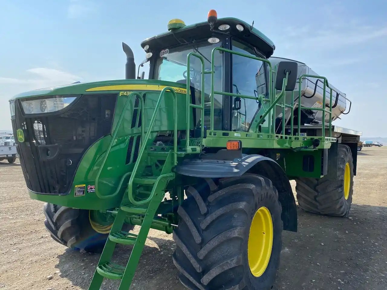 2017 John Deere F4365 Flotteur