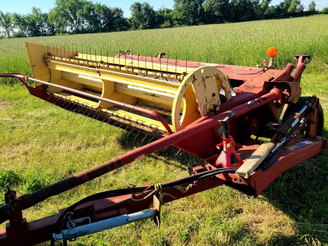 New Holland 488 Faucheuse-conditionneuse