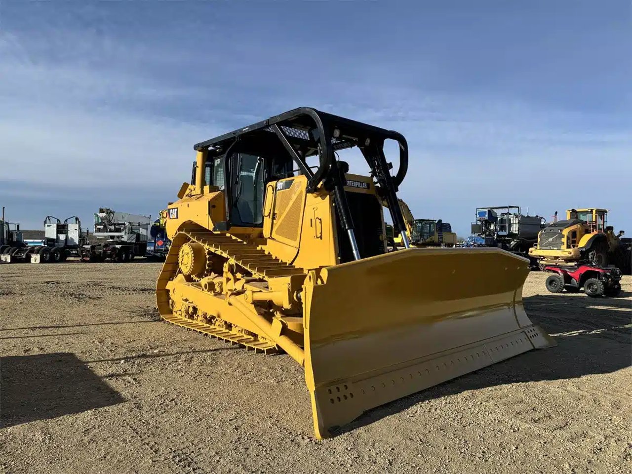2012 Caterpillar D8T Bouteur