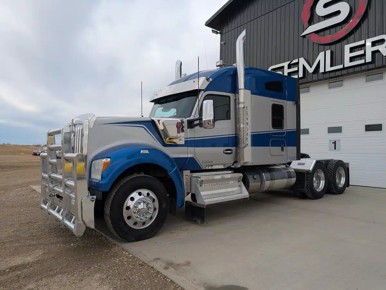 2021 Kenworth W990 Camion dix roues