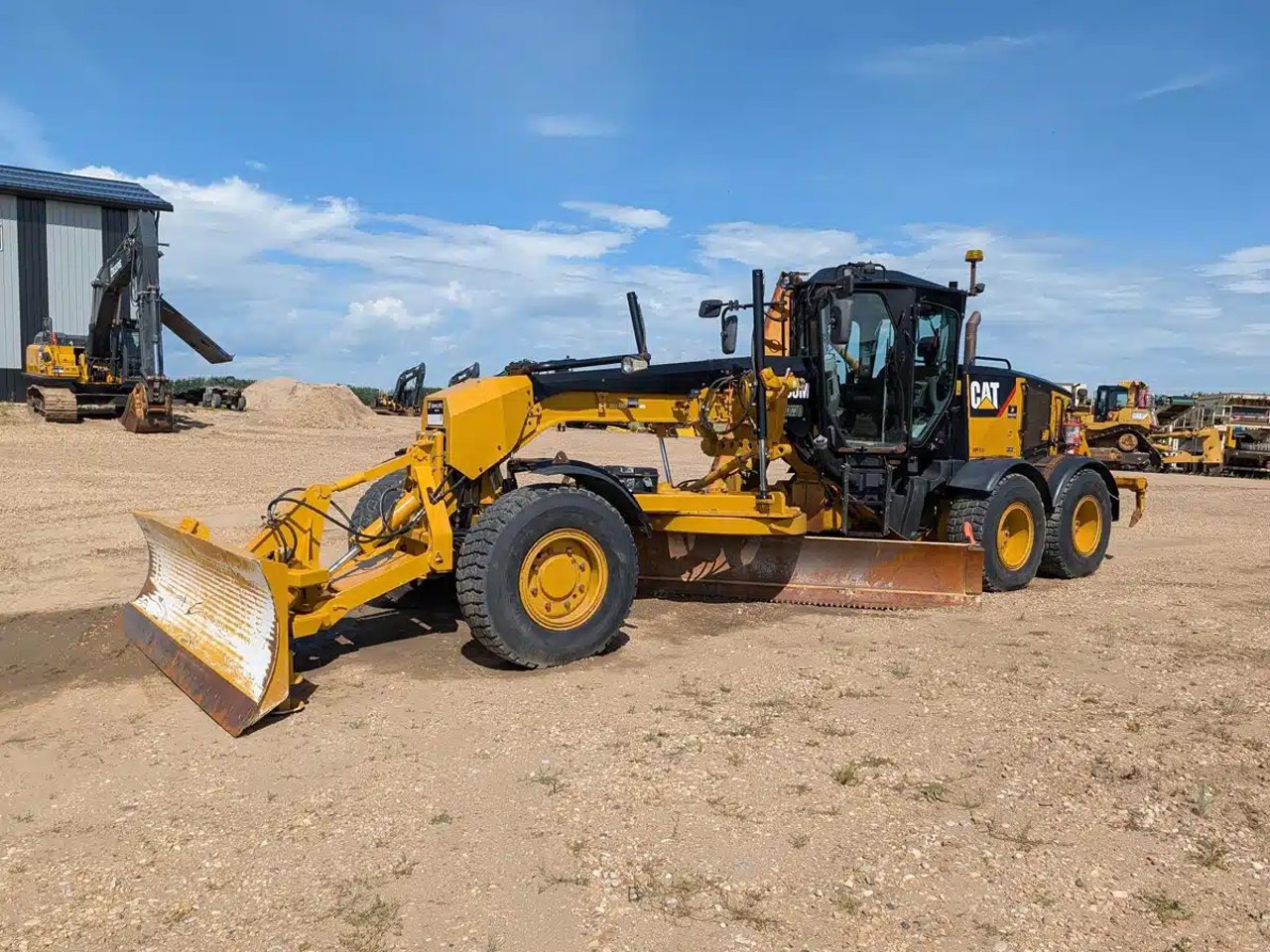 2018 Caterpillar 160M Niveleuse (Gratte panier)