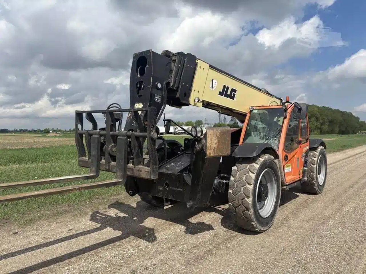 2018 JLG 1055 Chargeur télescopique