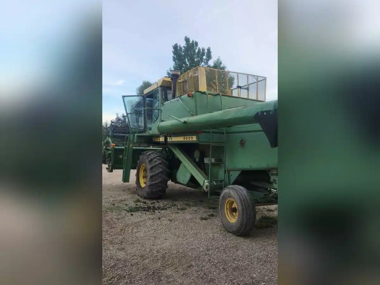 John Deere 6600 Batteuse