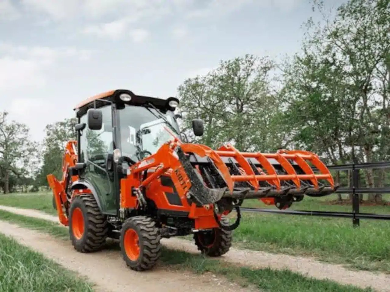 2025 Kioti CX2510 Tracteur
