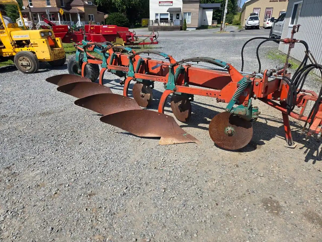 Kverneland BB100 Charrue