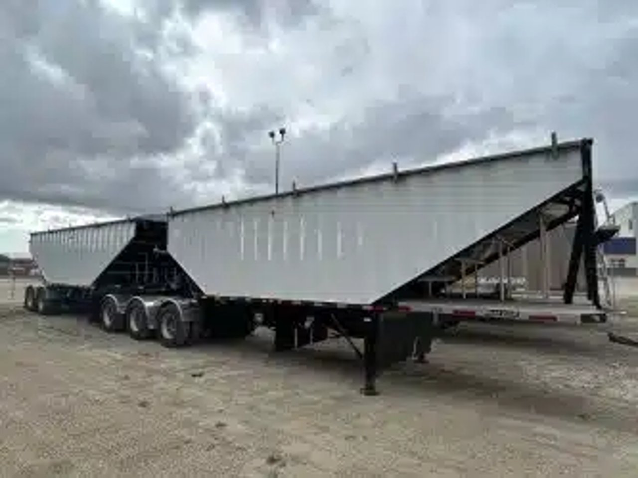 2024 Lode King SUPER B GRAIN TRAILER Remorque à grain