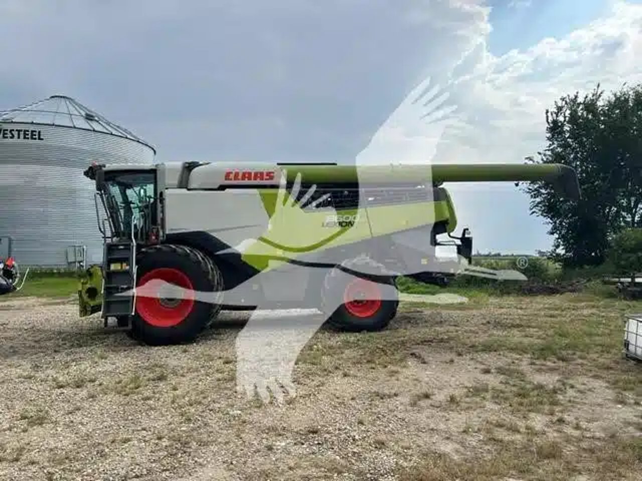 2022 CLAAS LEXION 8600 Batteuse