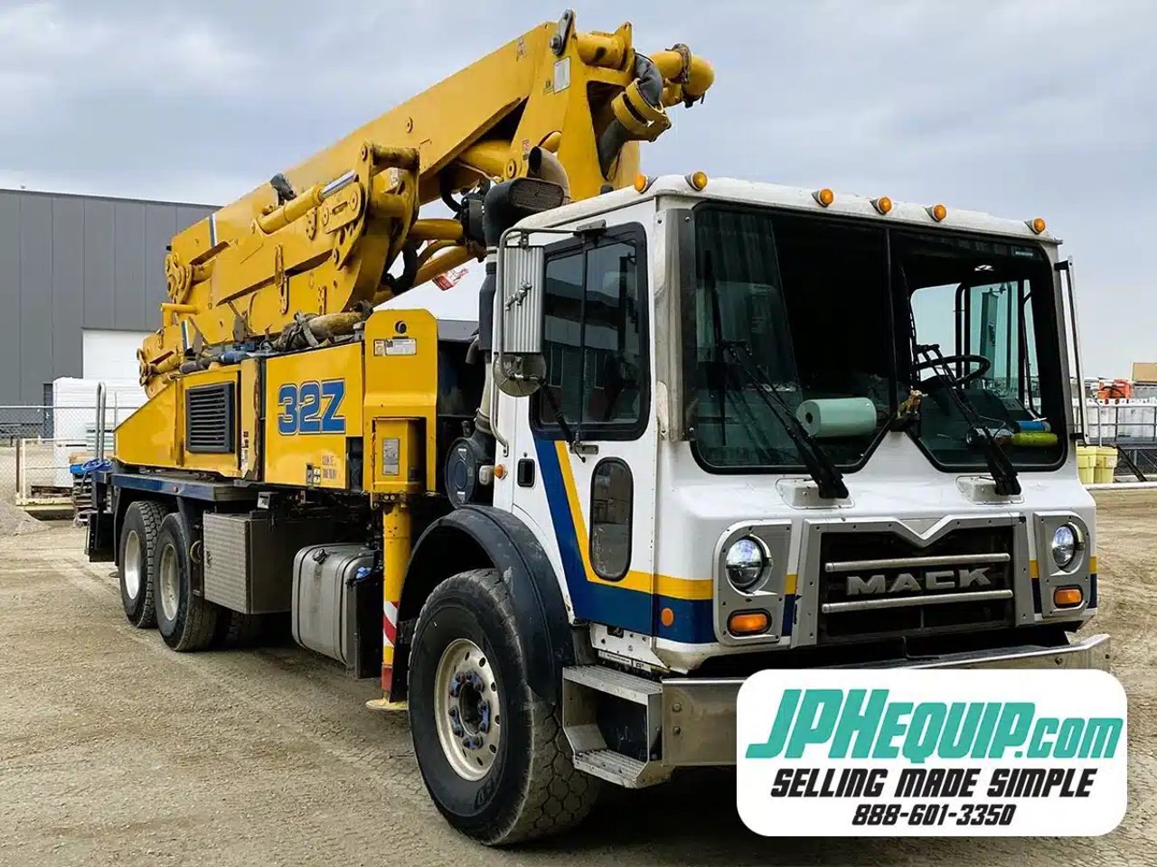 2014 Mack MRU613 Camion - pickup