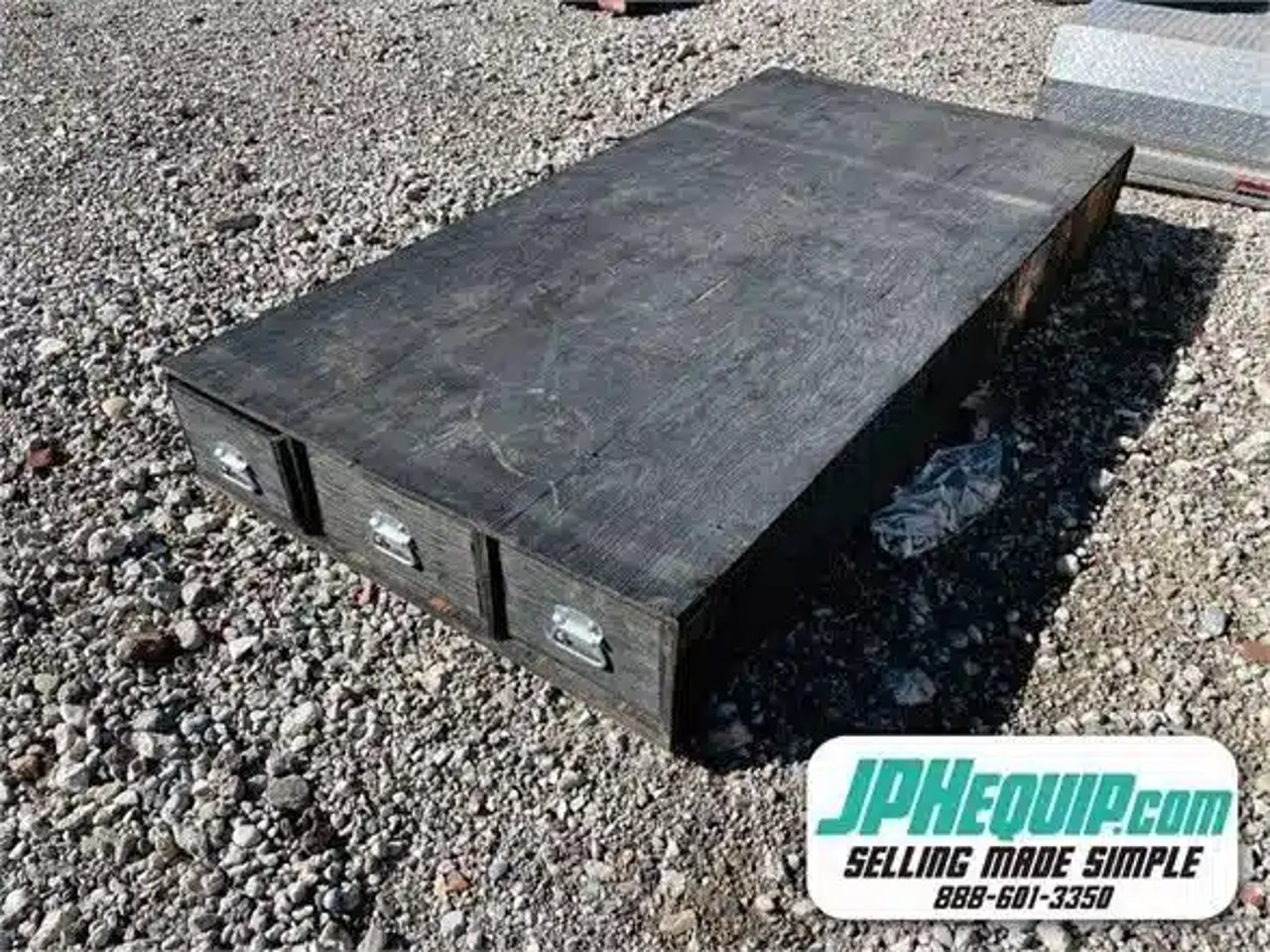 SURVEYORS BOX-47" X 94" Camion - pickup