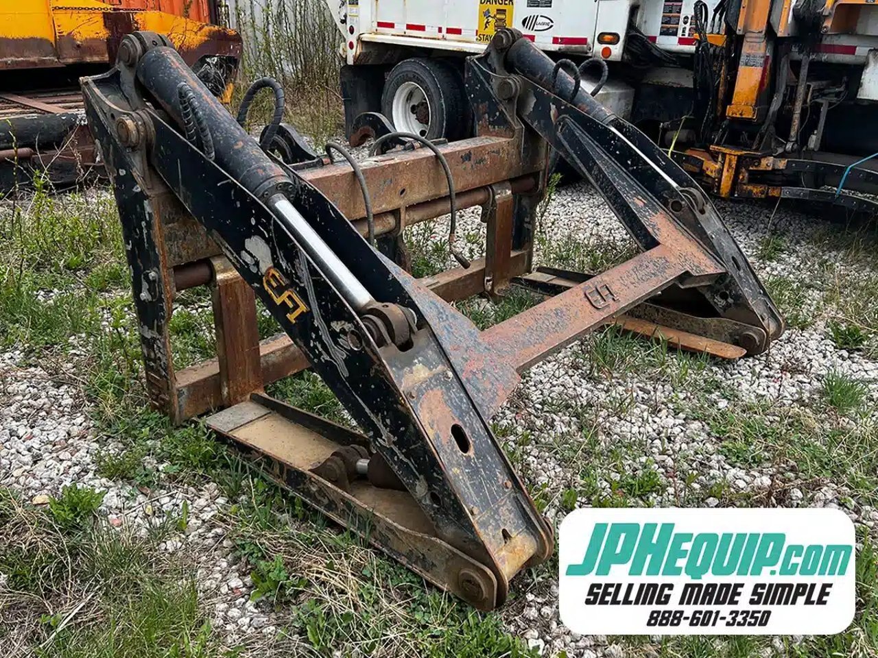 EFI Attachments Cat Fusion Chargeur sur roues