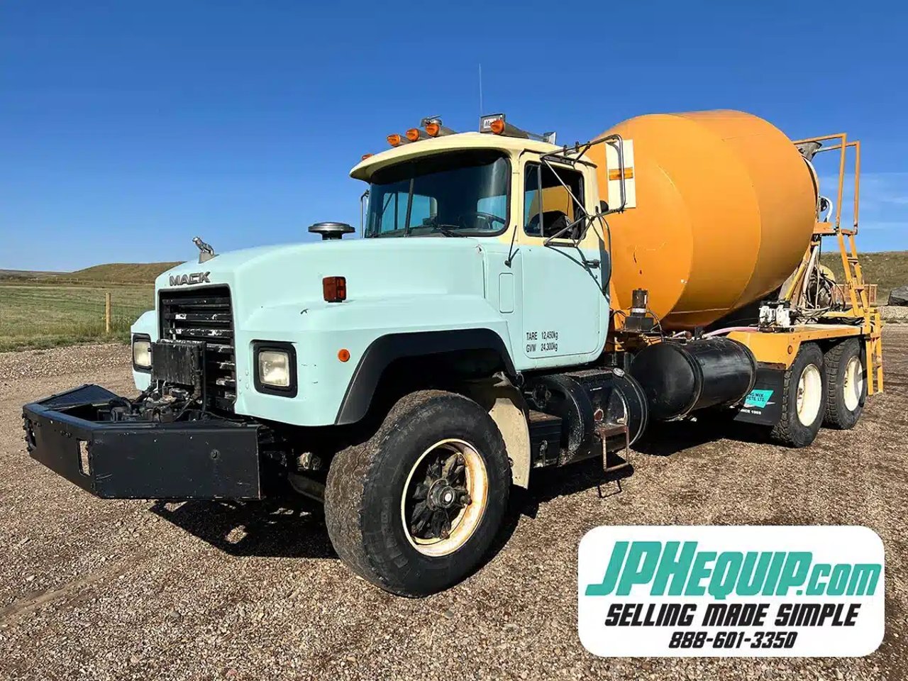 1998 Mack RD690S Camion - Ensileuse