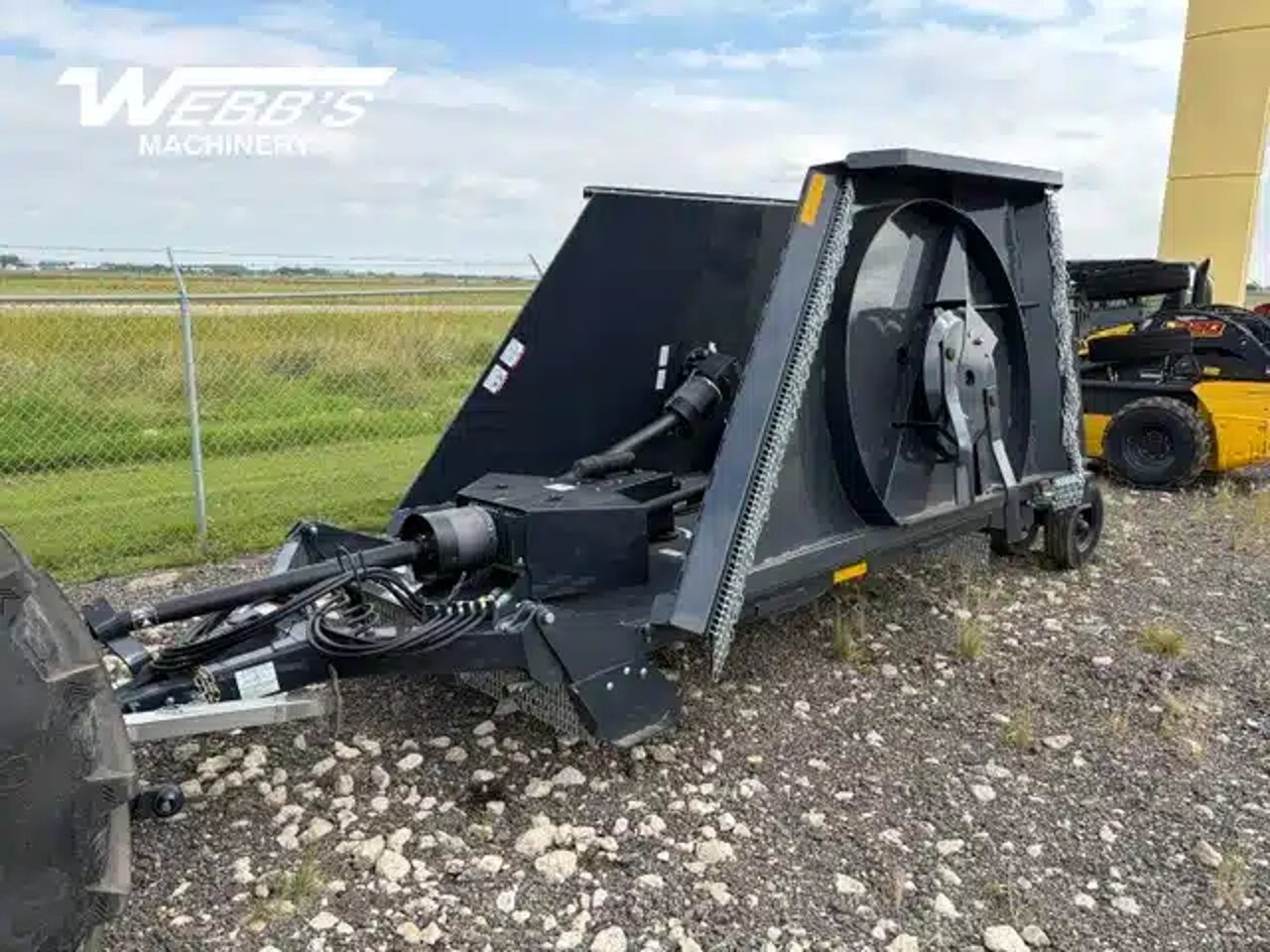 2026 Buhler Farm King Y1531-8 tondeuse - en éventail