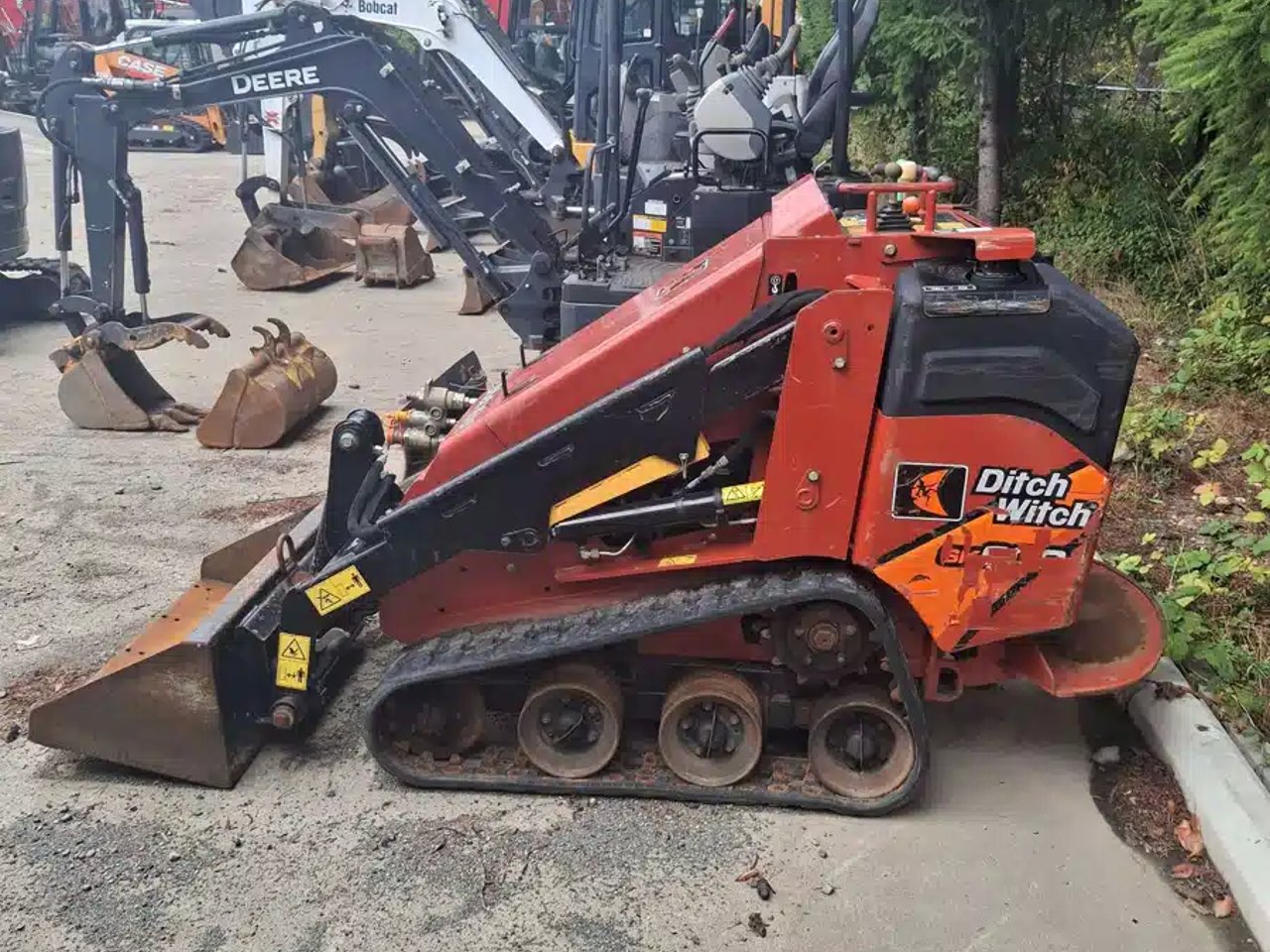 2020 Ditch Witch SK650 chargeuse à direction à glissement