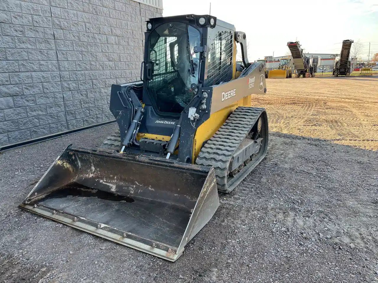 2023 John Deere 325G Chargeur sur chenilles