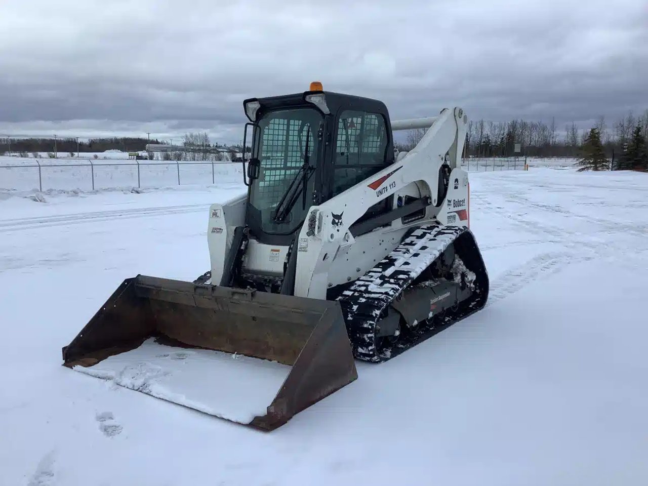 2022 Bobcat T870 Chargeur sur chenilles