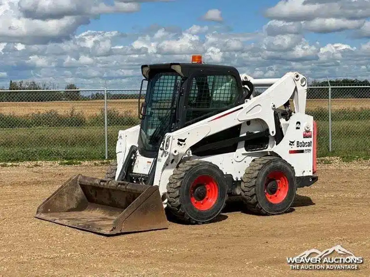 2014 Bobcat S750 chargeuse à direction à glissement