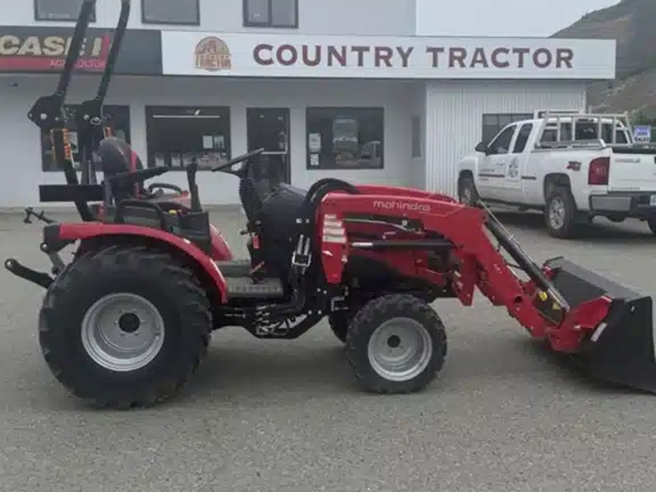2025 Mahindra 2126 HST Tracteur
