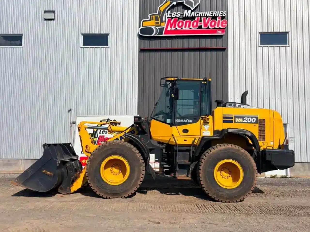 2021 Komatsu WA200 Chargeur sur roues