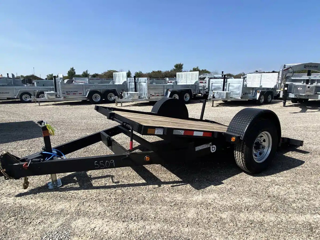 2026 Canada Trailers SINGLE AXLE GRAVITY TILT TRAILERS Remorque - Plateforme basculante