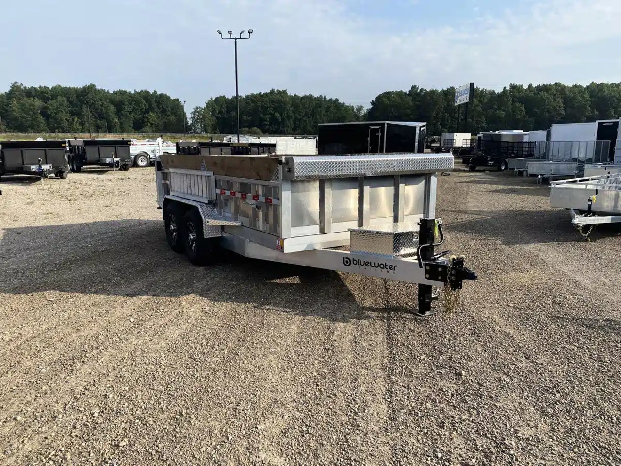 2026 ALUMINUM TANDEM AXLE DUMP TRAILER Remorque - Benne