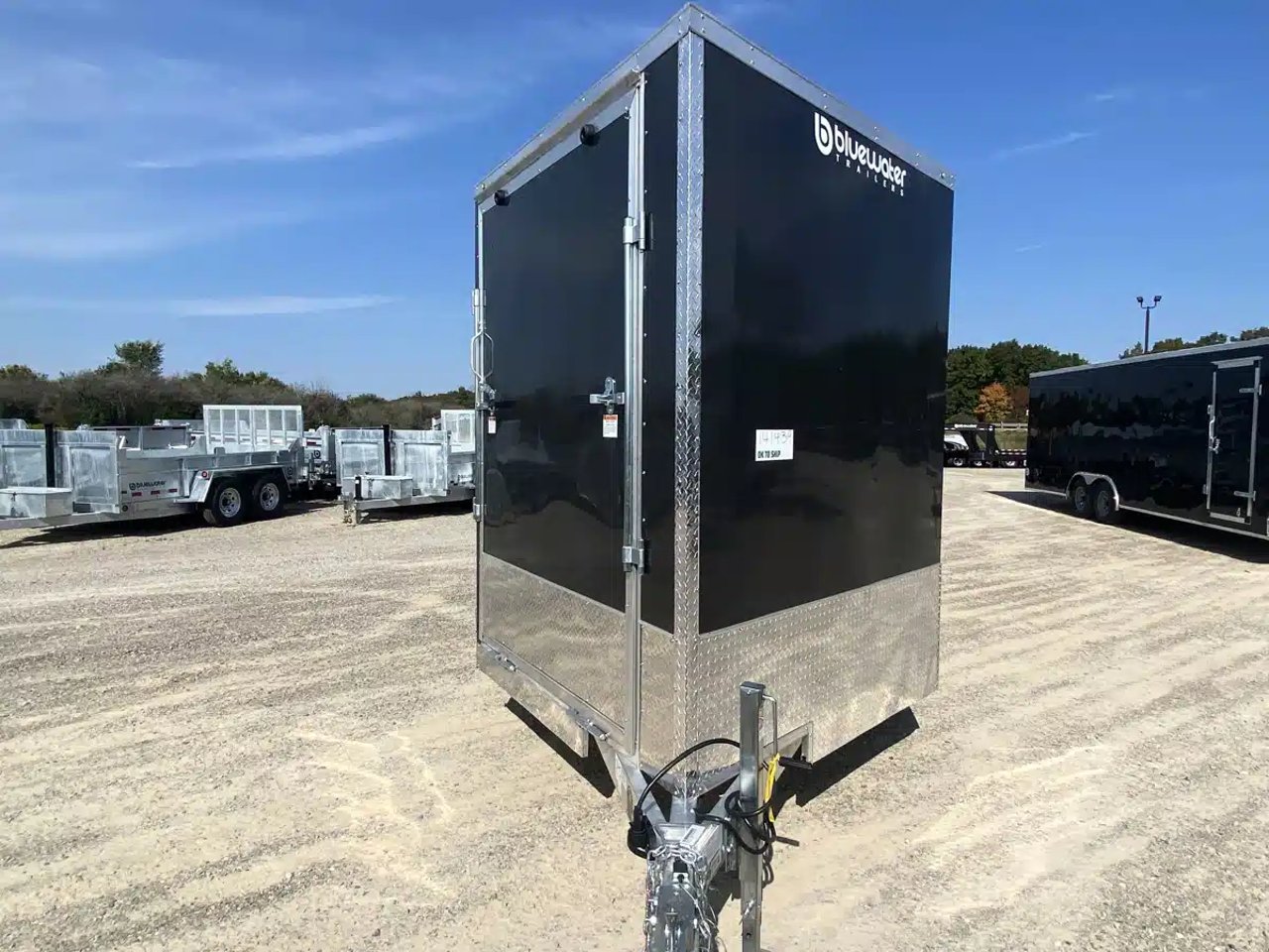 2026 ALUMINUM ENCLOSED SNOWMOBILE TRAILER Remorque - Motoneige