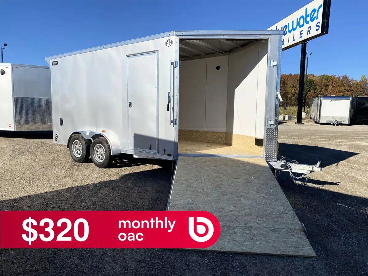 2026 Lightning Trailers ALUMINUM ENCLOSED SNOWMOBILE TRAILER Remorque - Motoneige