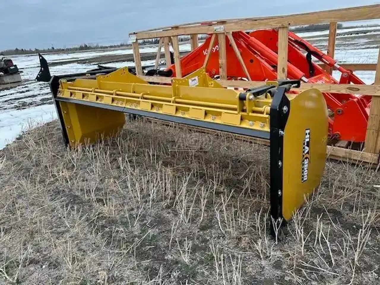 2023 HLA Attachments SP350012 Gratte à neige