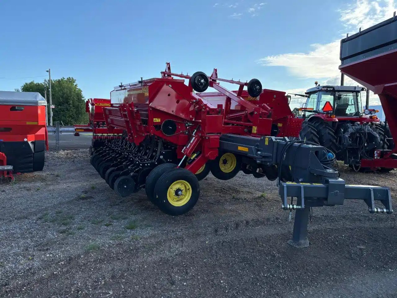 2025 Sunflower 9435