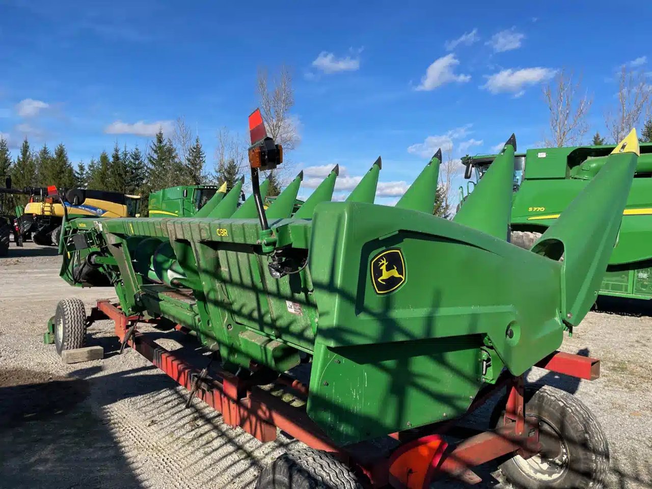 2023 John Deere C8R Nez - Maïs