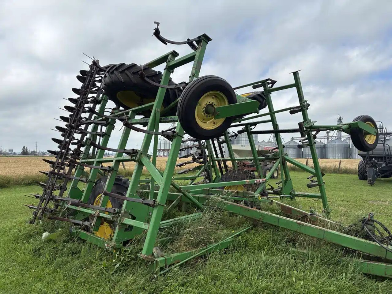 John Deere 730 Cultivateur Sous-soleur