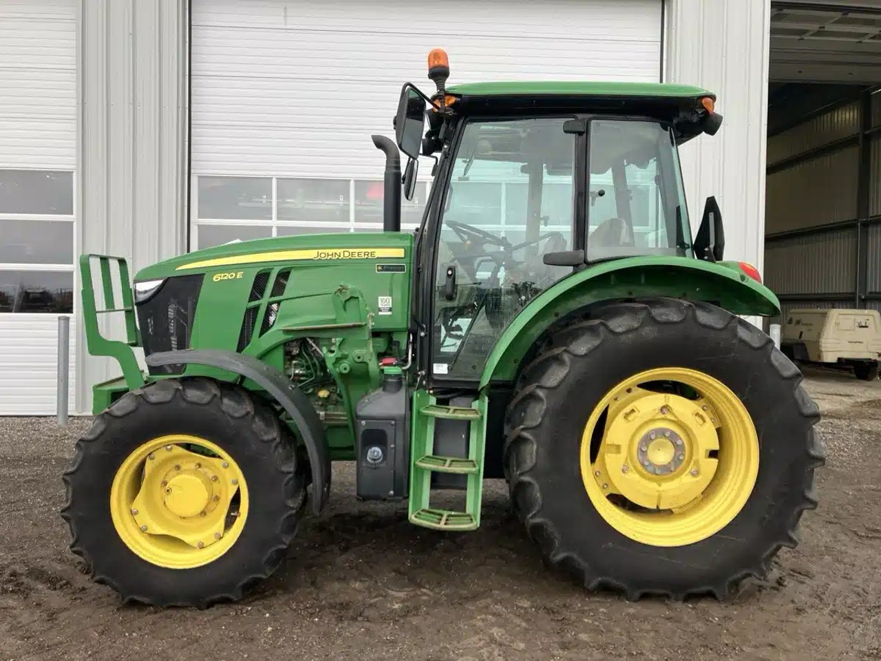 2018 John Deere 6120E Tracteur