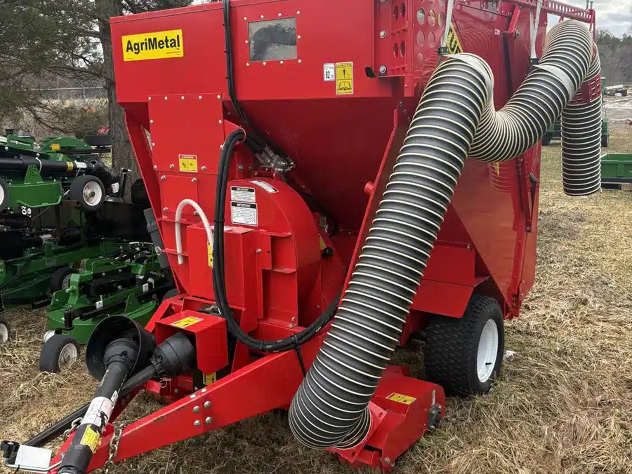 2024 AgriMetal TUFF VAC 4000 PTO Balayeur