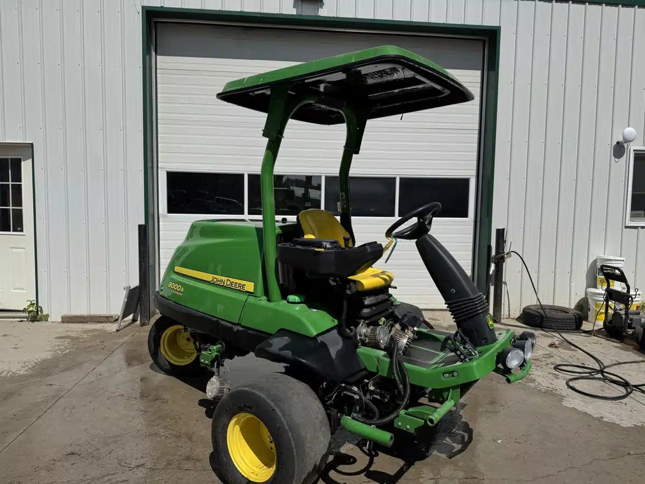 2014 John Deere 8000A tondeuse à lame rotative