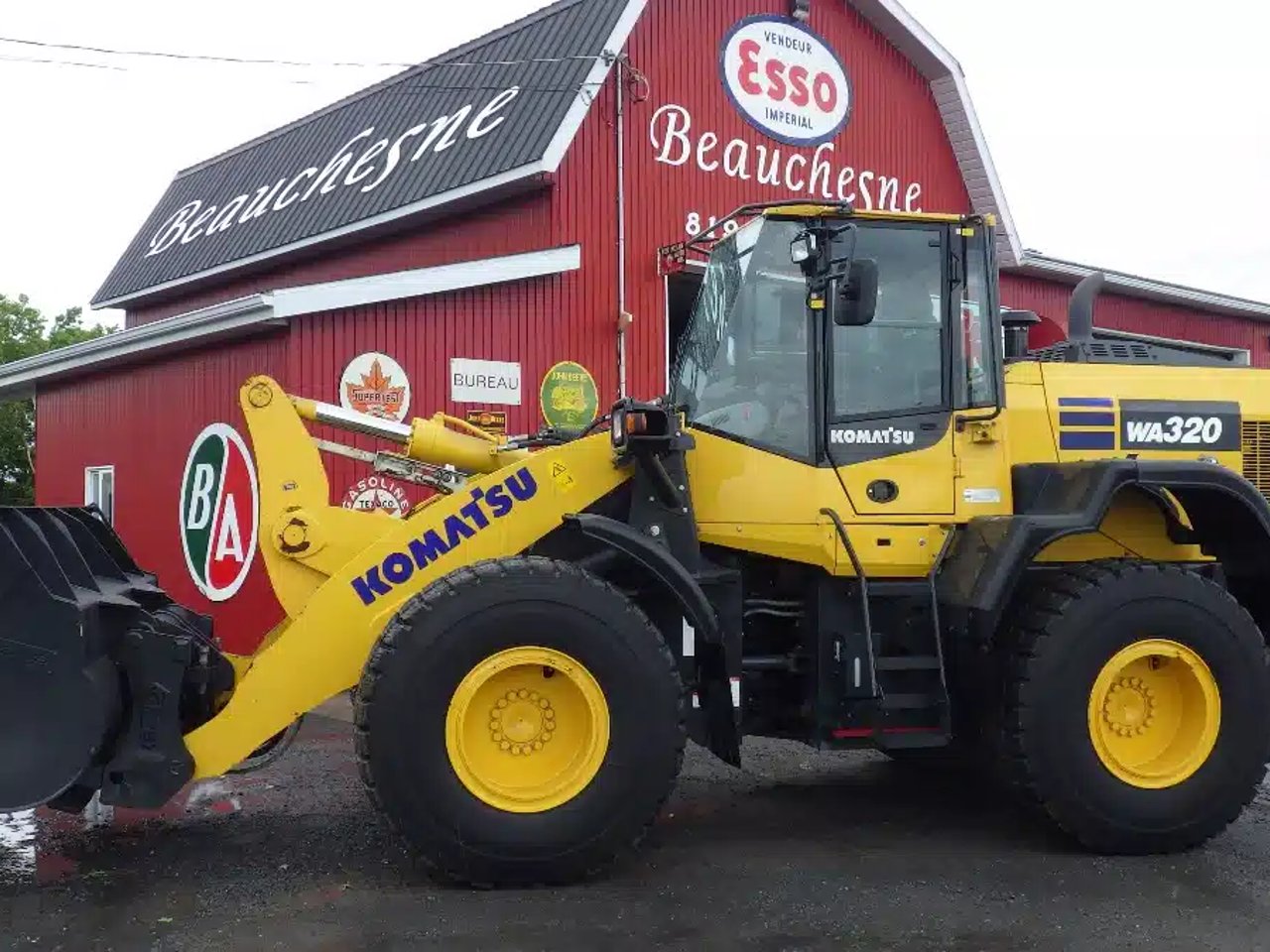 2023 Komatsu WA320-8 Chargeur sur roues