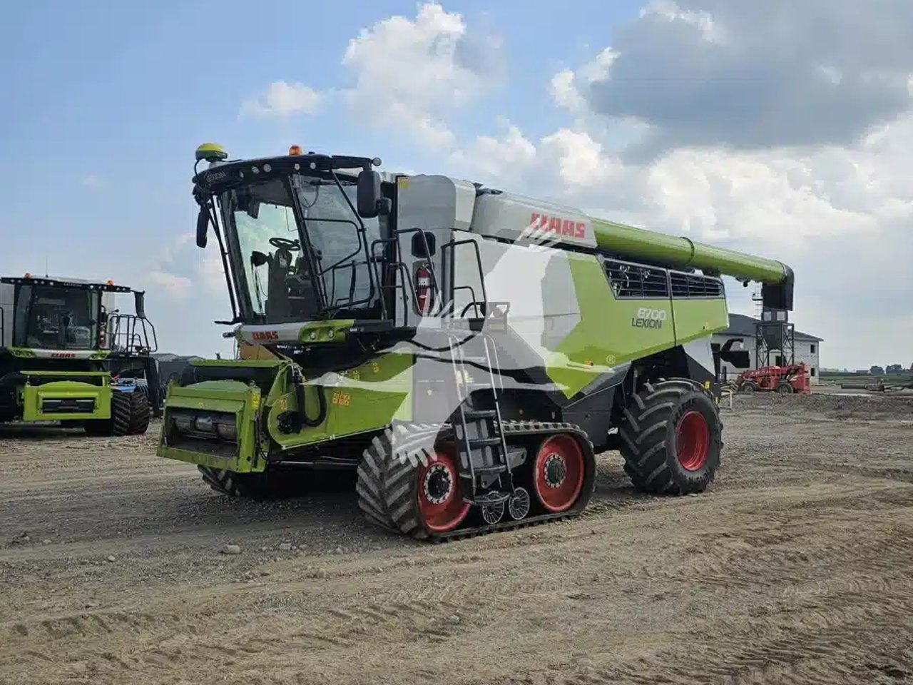2021 CLAAS LEXION 8700TT Batteuse