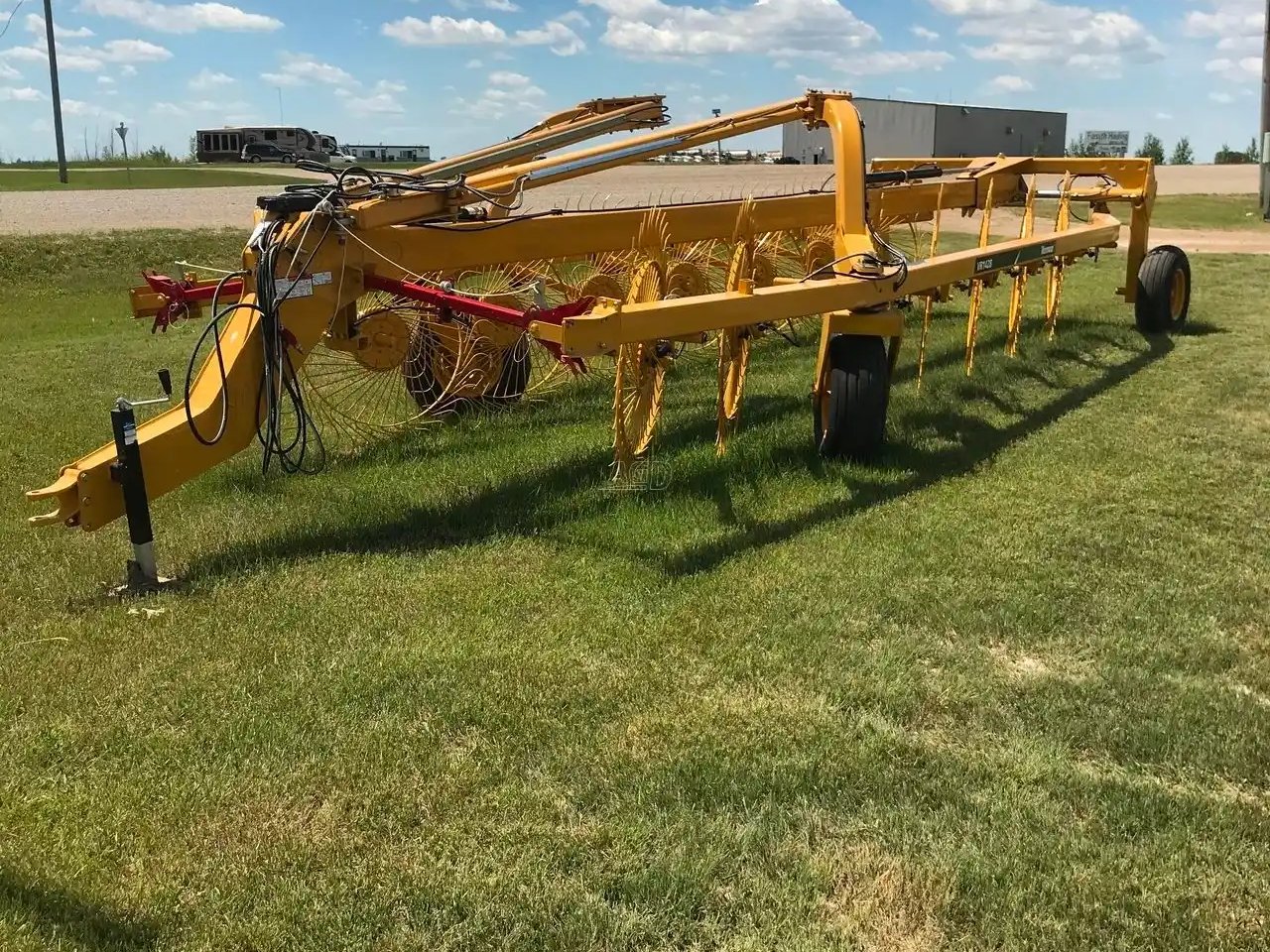 2022 Vermeer VR1428 râteau