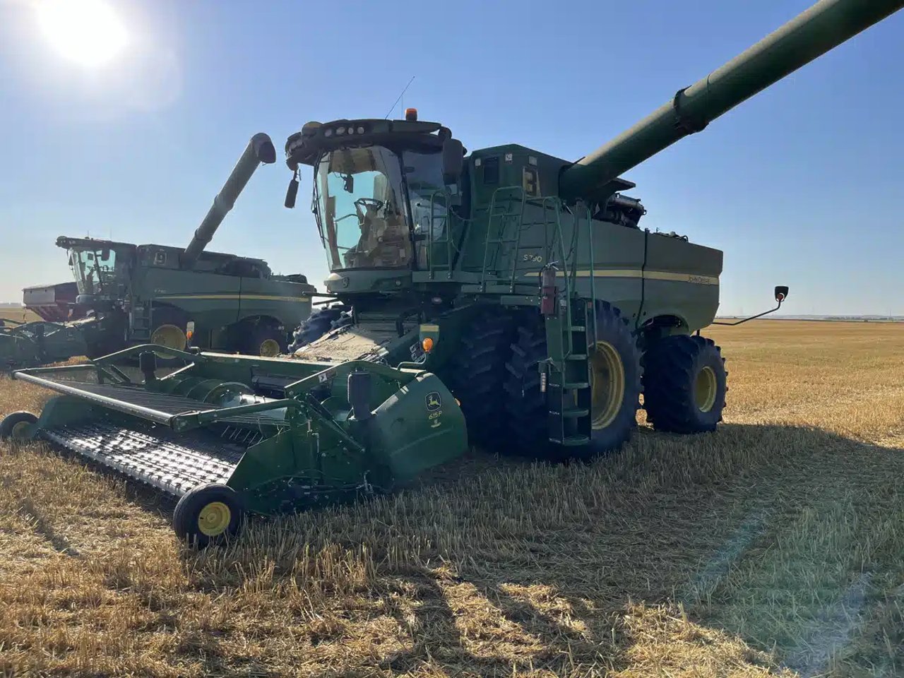2018 John Deere 615P Nez - Ramasseur