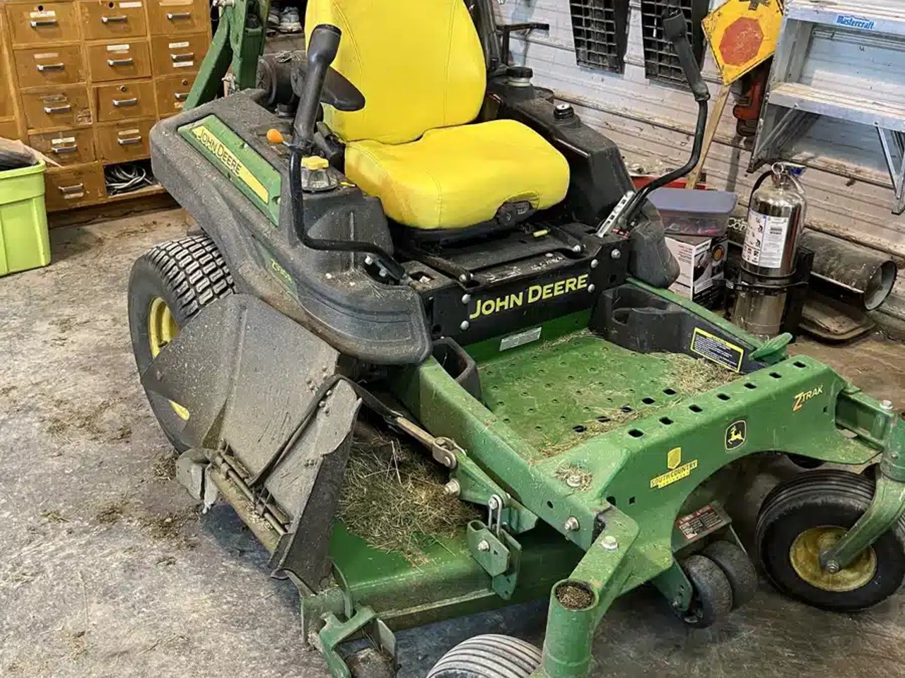 2016 John Deere Z930R Tondeuse à rayon de braquage zéro