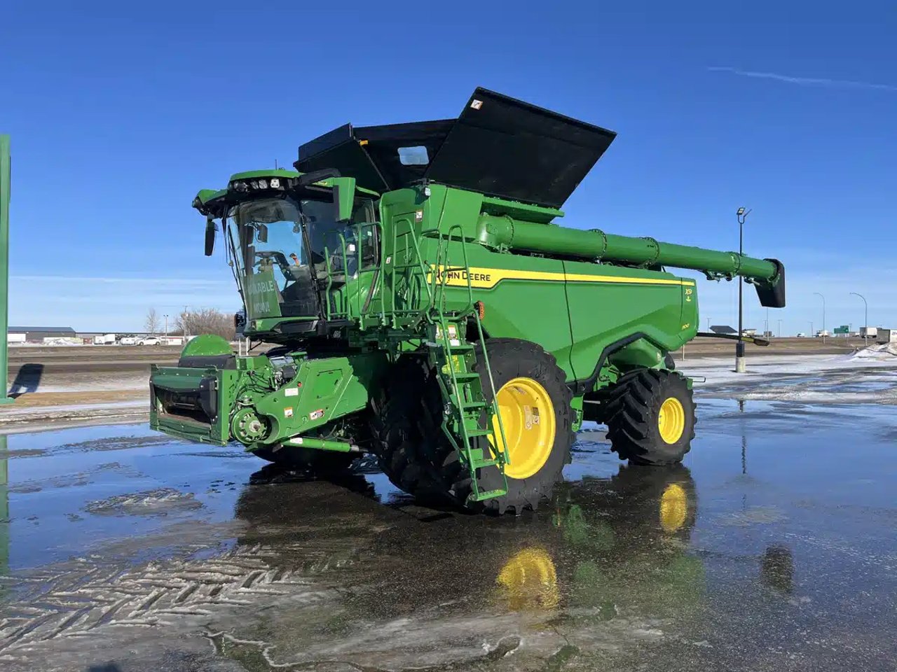 2023 John Deere X9 1100 Batteuse