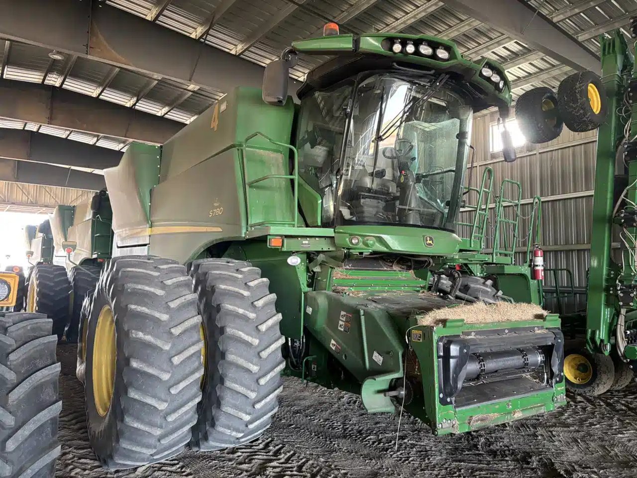 2020 John Deere S780 Batteuse