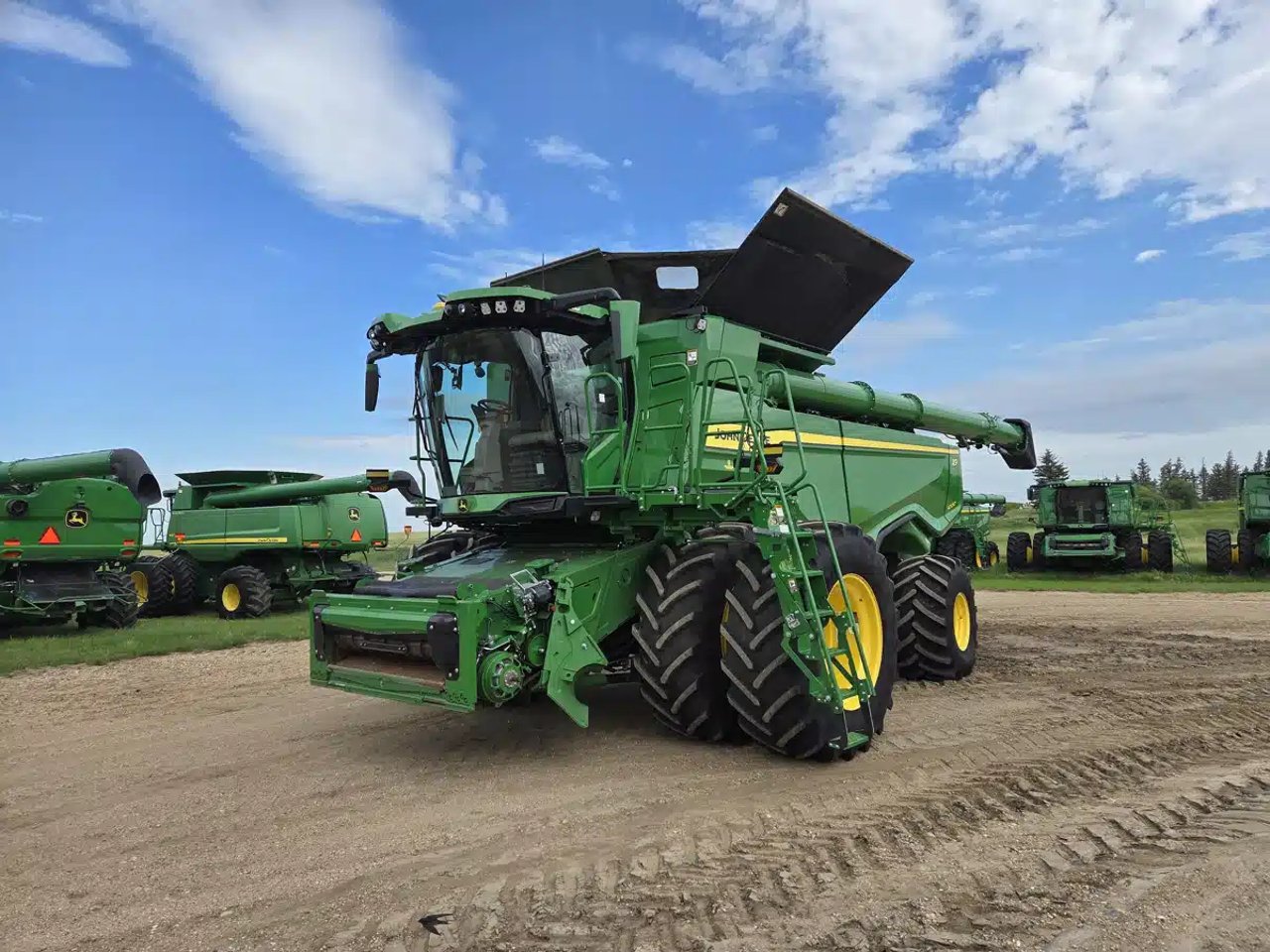 2024 John Deere X9 1000 Batteuse