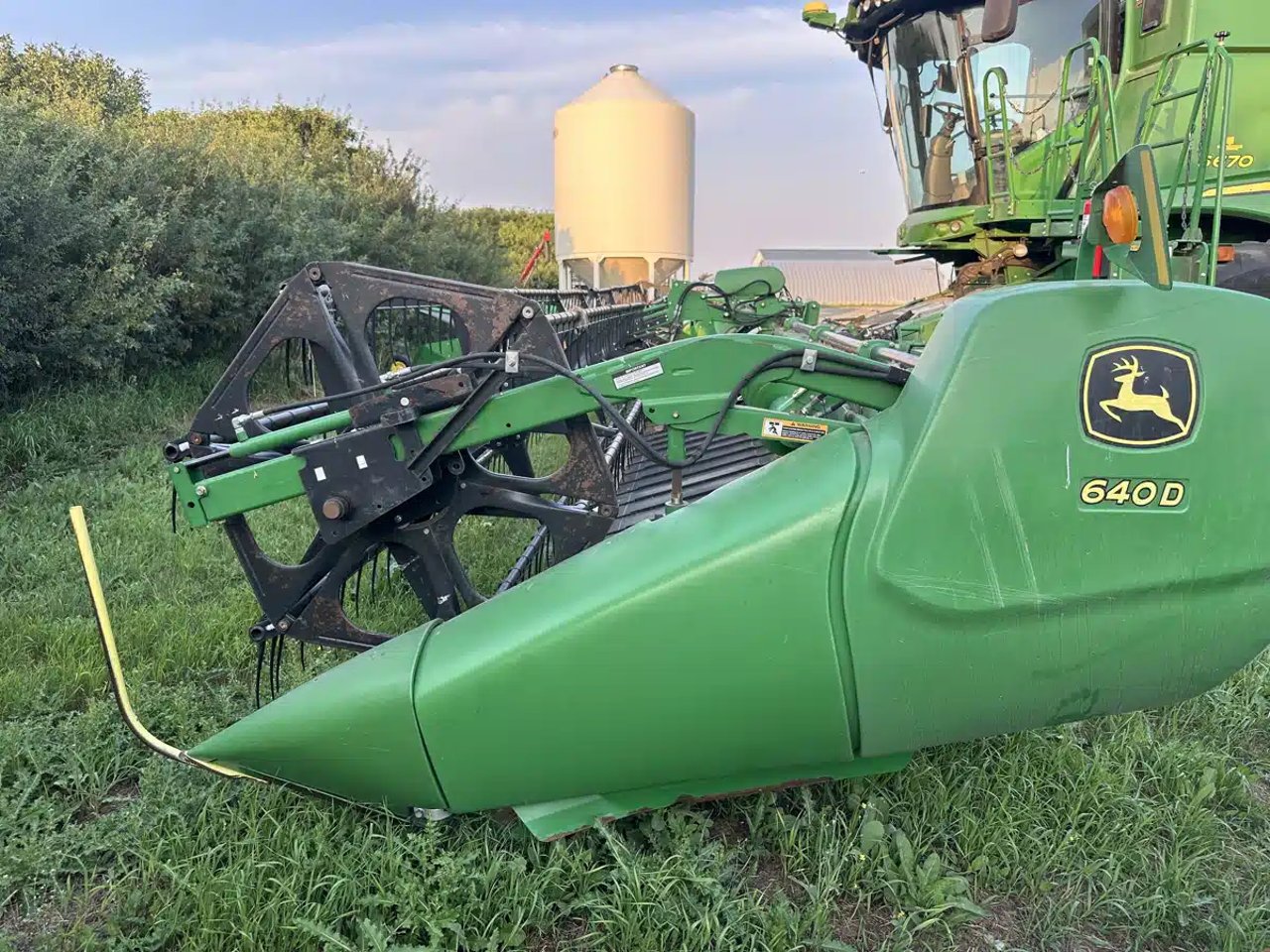 2010 John Deere 640D Nez - Toile/Tapis